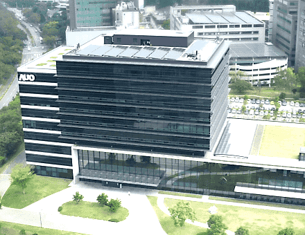 彩霸王总部大楼通过碳中和查证